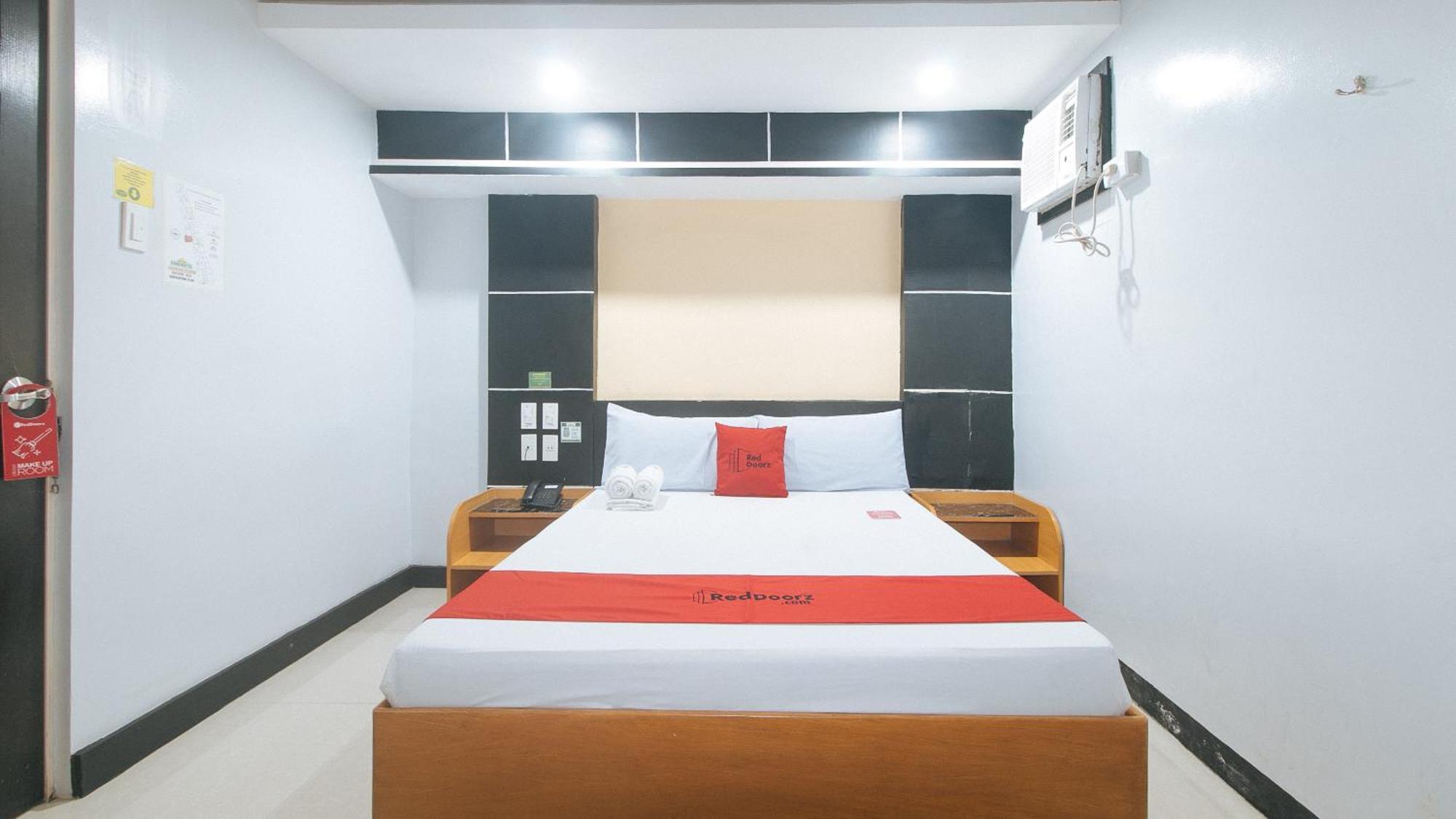 Reddoorz At Ranchotel Alabang 문틴루파 외부 사진