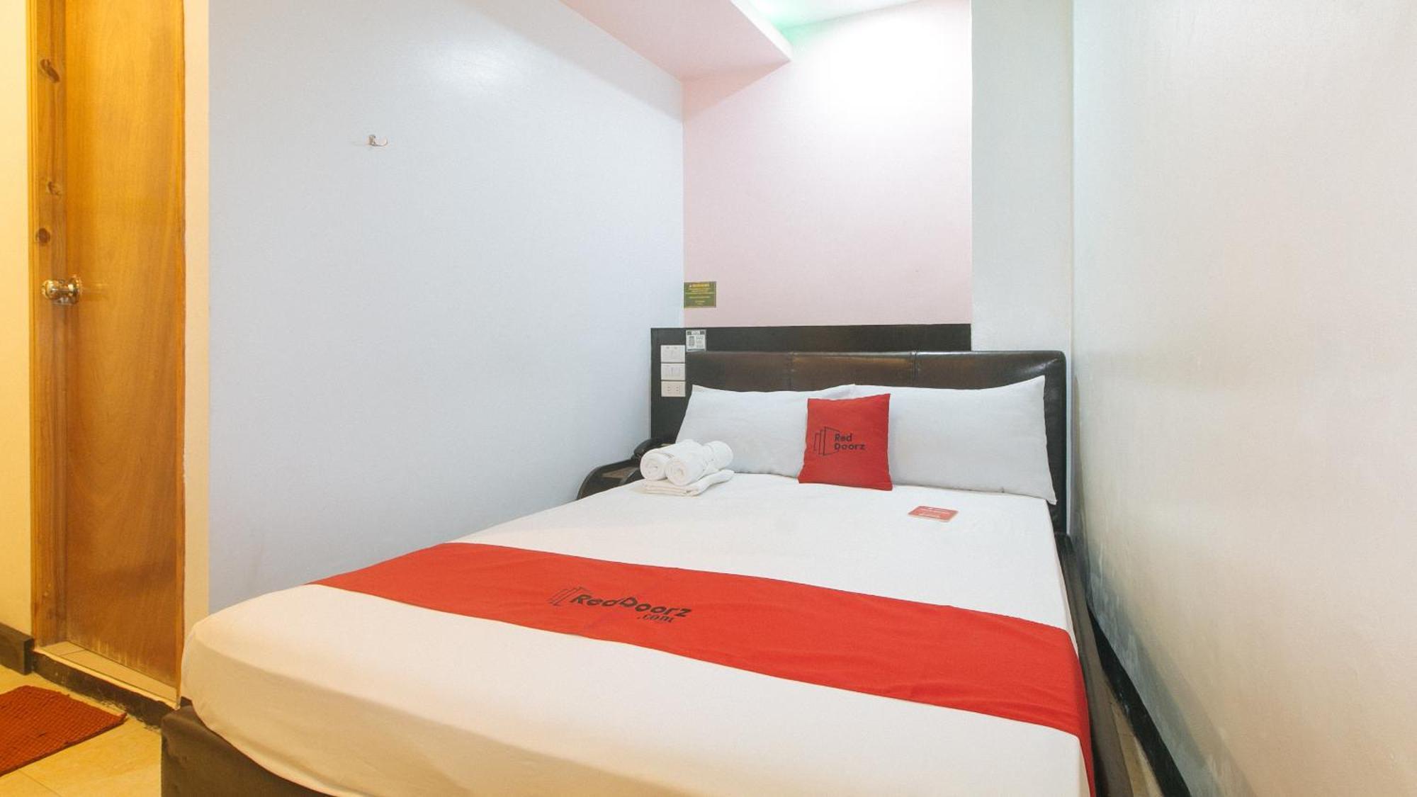Reddoorz At Ranchotel Alabang 문틴루파 외부 사진